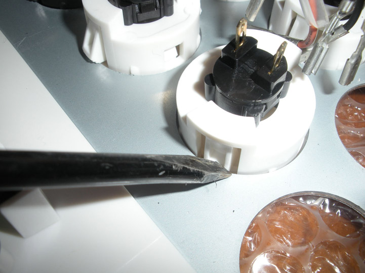 Clicca per vederci meglio Come costruirsi da soli un joystick arcade